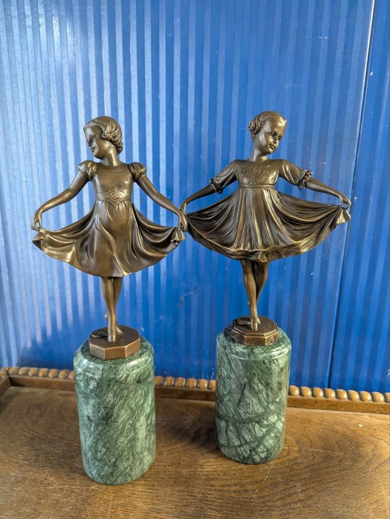 Bronzen Beelden van Dansende Meisjes, Antiek en Kunst, Kunst | Beelden en Houtsnijwerken, Ophalen of Verzenden
