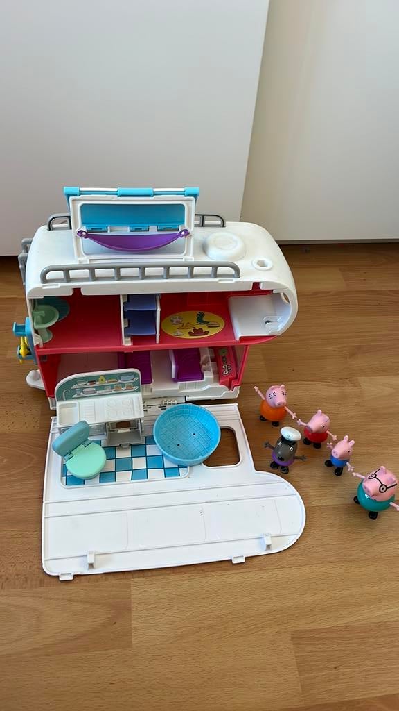 Peppa big camper!, Ophalen, Zo goed als nieuw, Poppenhuis