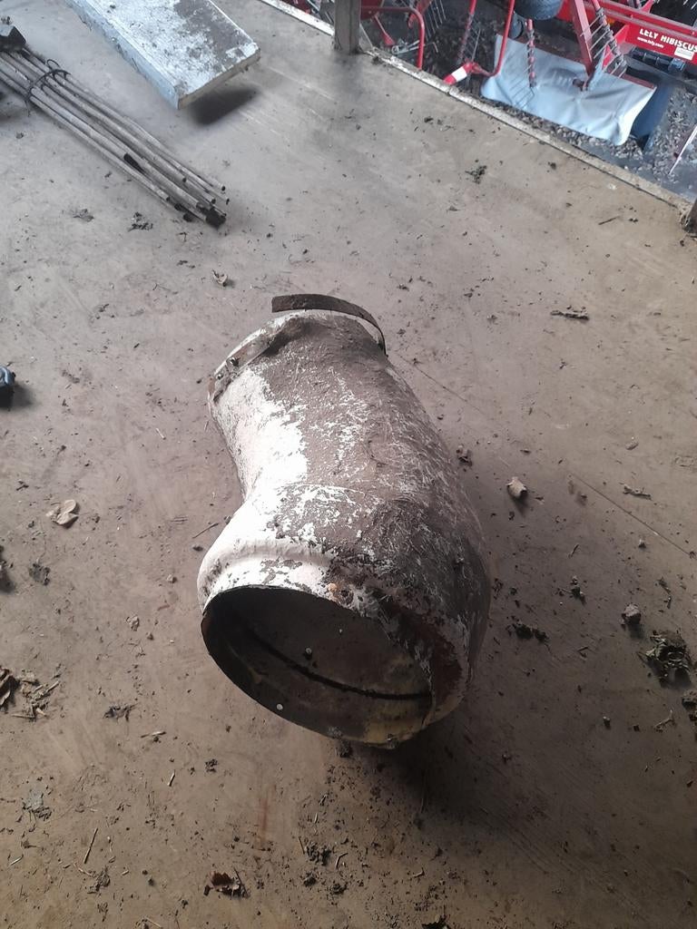 Polyester bocht voor silo, Ophalen, Gebruikt, Minder dan 2 meter, 80 mm of meer