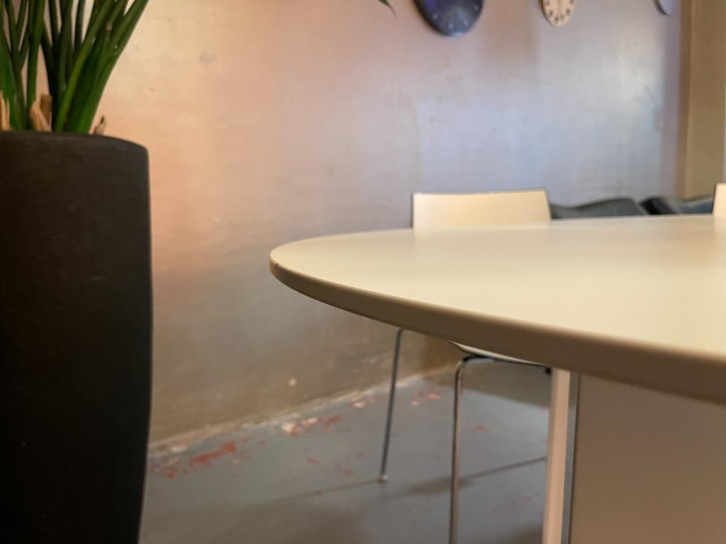 Ahrend 380 / 120cm bij TheReSales, Ophalen, Design, Rond, Zo goed als nieuw