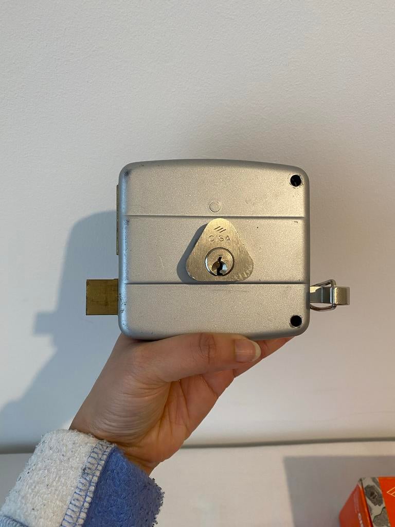CISA oplegslot - Exclusief sleutel, Ophalen of Verzenden, Zo goed als nieuw, Overige materialen, Slot