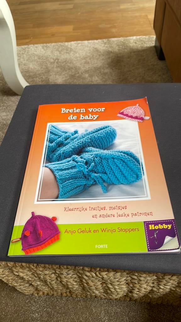 Baby breiboek, Ophalen, Zo goed als nieuw, Breien of Haken, Patroon of Boek