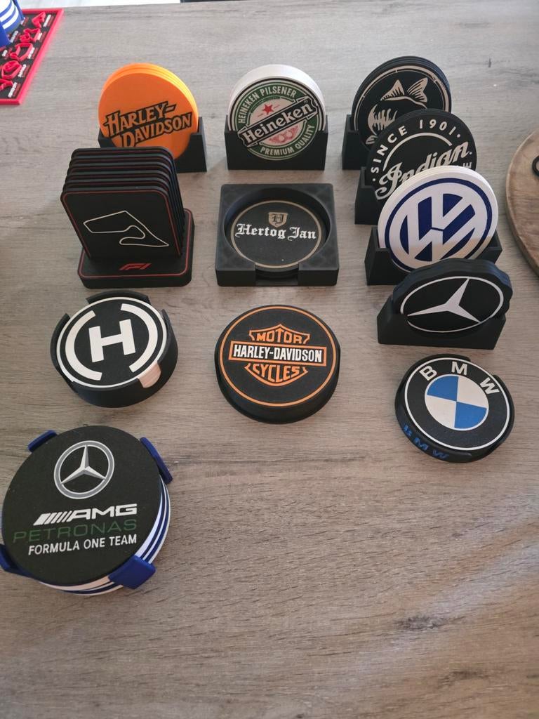 Diverse Onderzetters/viltjes met Houder, Ophalen, Gebruikt, Glas of Kopje