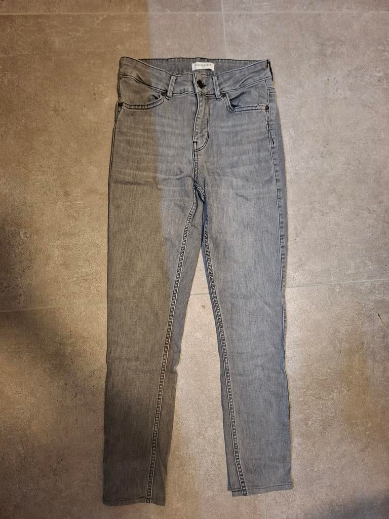Silvercreek Jeans Lichtgrijs Maat 26/28, Ophalen of Verzenden, Zo goed als nieuw, Grijs