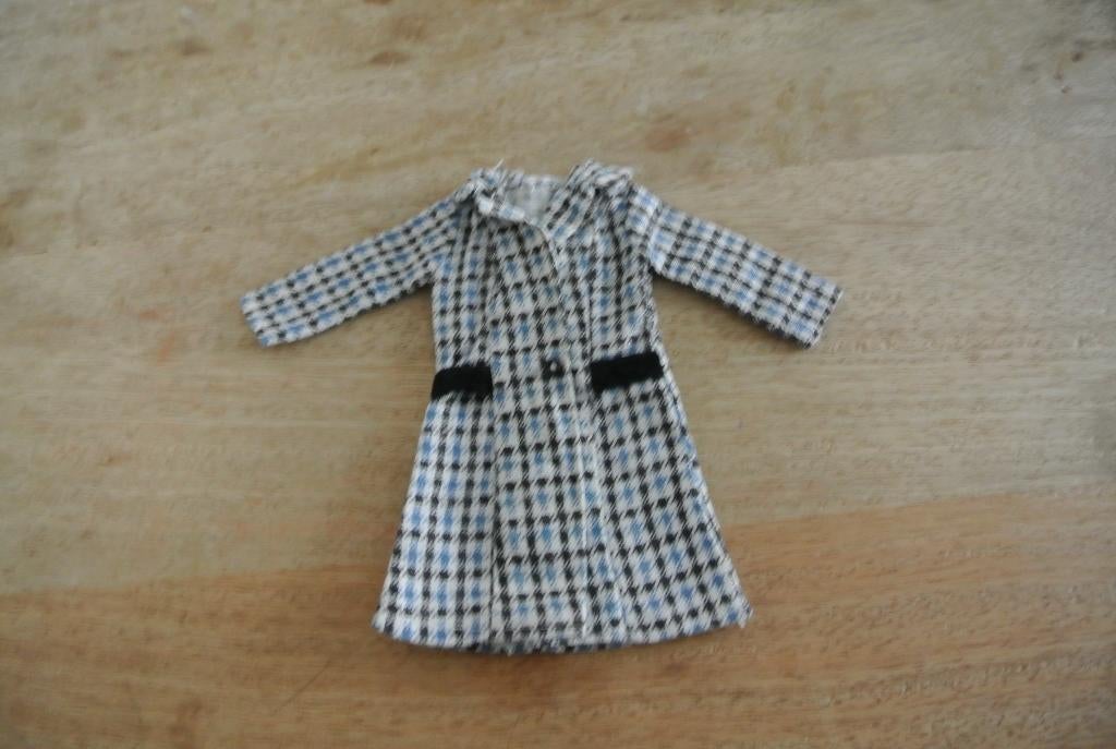 Barbie Kleertjes British Crown / nr 758, Verzamelen, Poppen, Ophalen of Verzenden, Gebruikt, Kleertjes