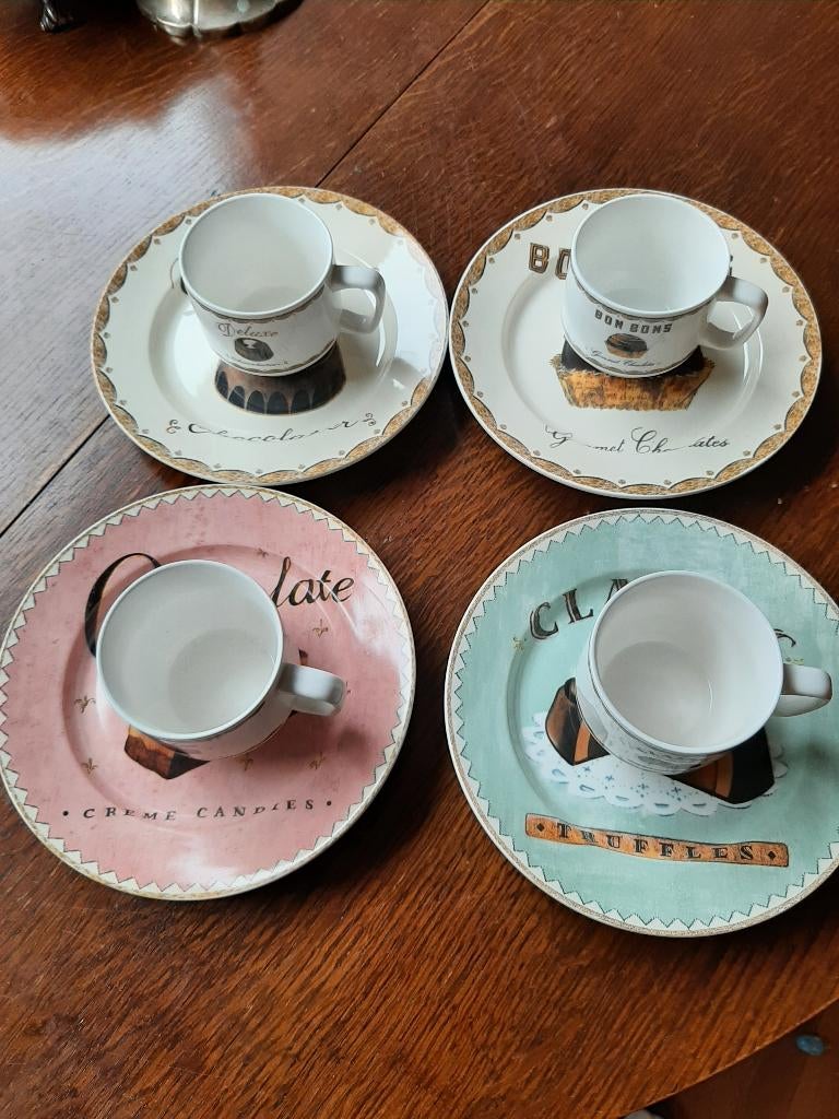 Angela Staehling  servies.4 Bordjes en 4 kopjes., Ophalen of Verzenden
