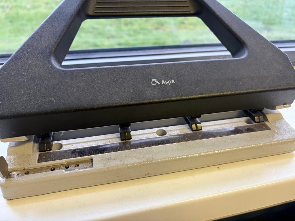 Perforator 4 gaten, Ophalen of Verzenden