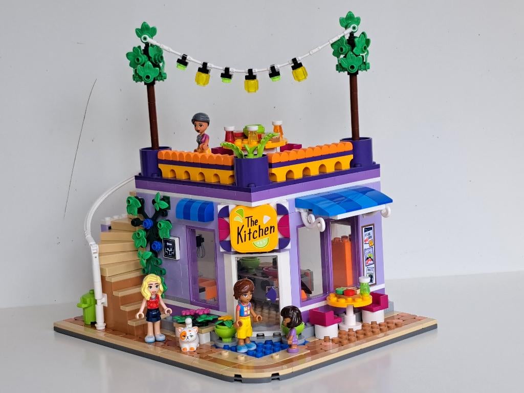 Heel veel LEGO Friends, Disney, Elves en Trolls, Ophalen of Verzenden, Zo goed als nieuw, Complete set, Lego