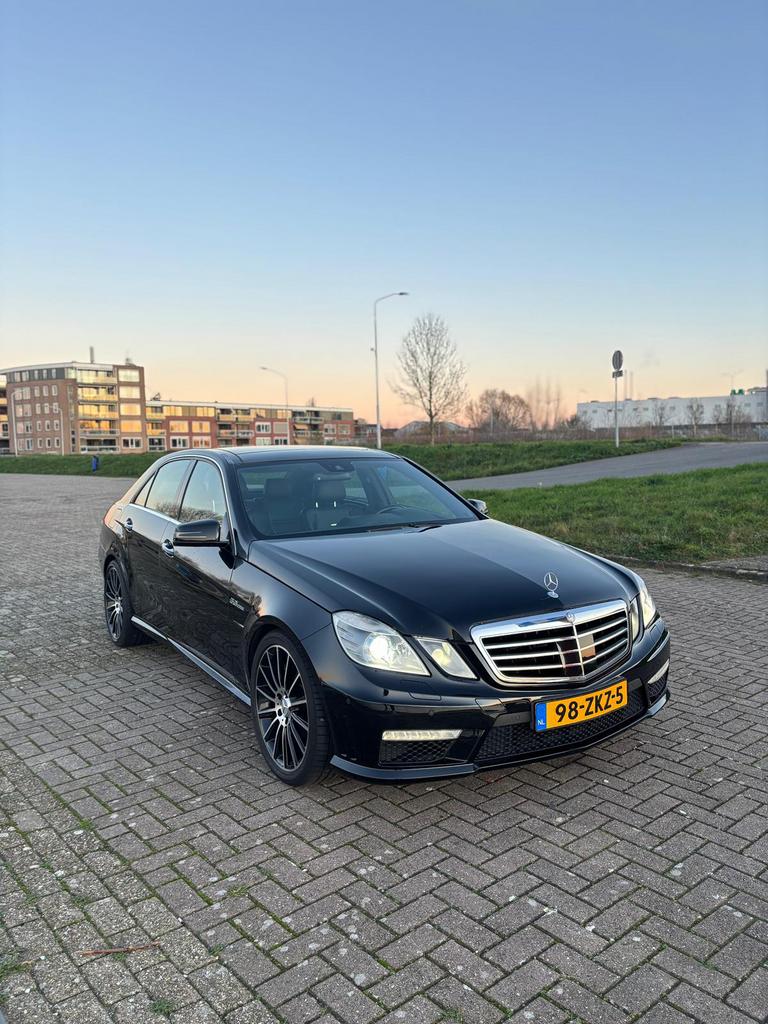 Mercedes-Benz E-Klasse 6.3 E63 AMG Sedan AUT 2010 Zwart, Automaat, Achterwielaandrijving, Zwart, Leder