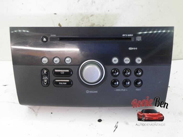Radio CD Speler van een Suzuki Swift, Gebruikt, -, -, Ophalen of Verzenden