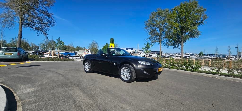 Mazda MX-5 1.8 2012 Zwart, Achterwielaandrijving, 4 cilinders, Cabriolet, 14 km/l