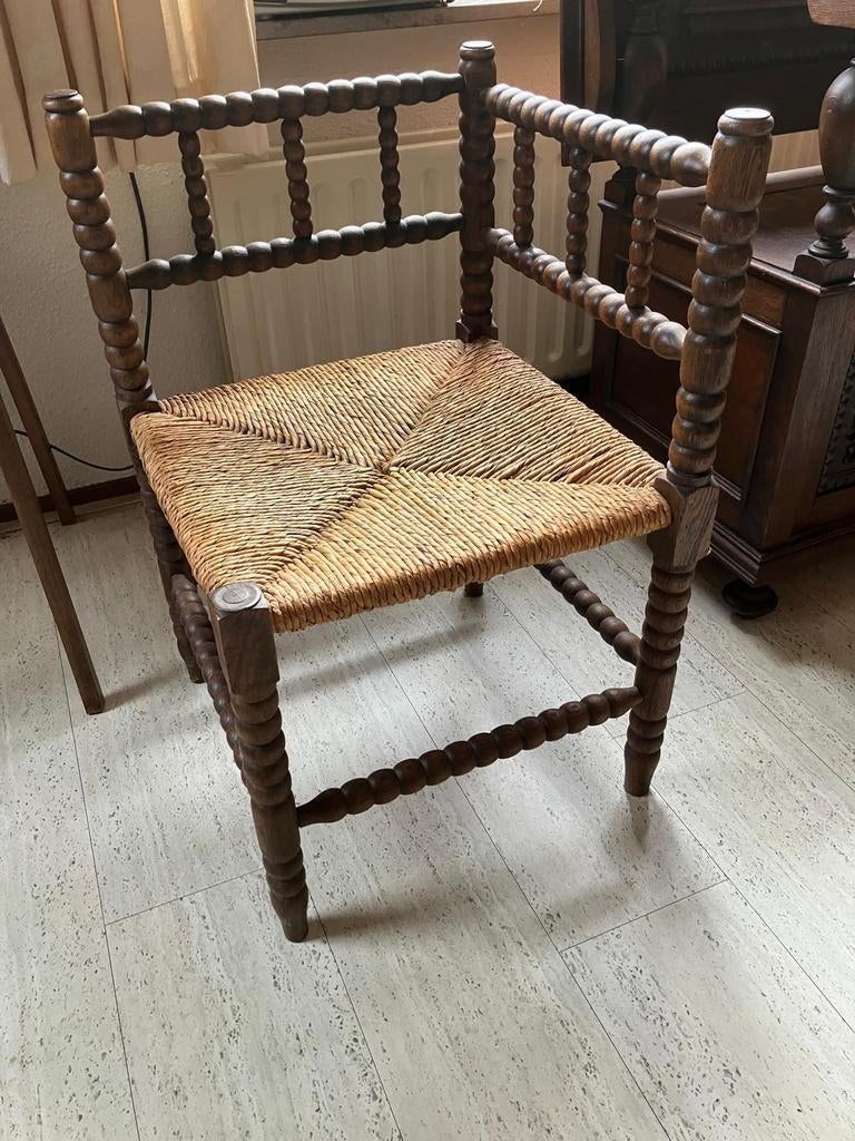 Antieke (vintage) Bobbin hoekstoel, Antiek en Kunst, Antiek | Meubels | Stoelen en Banken, Ophalen