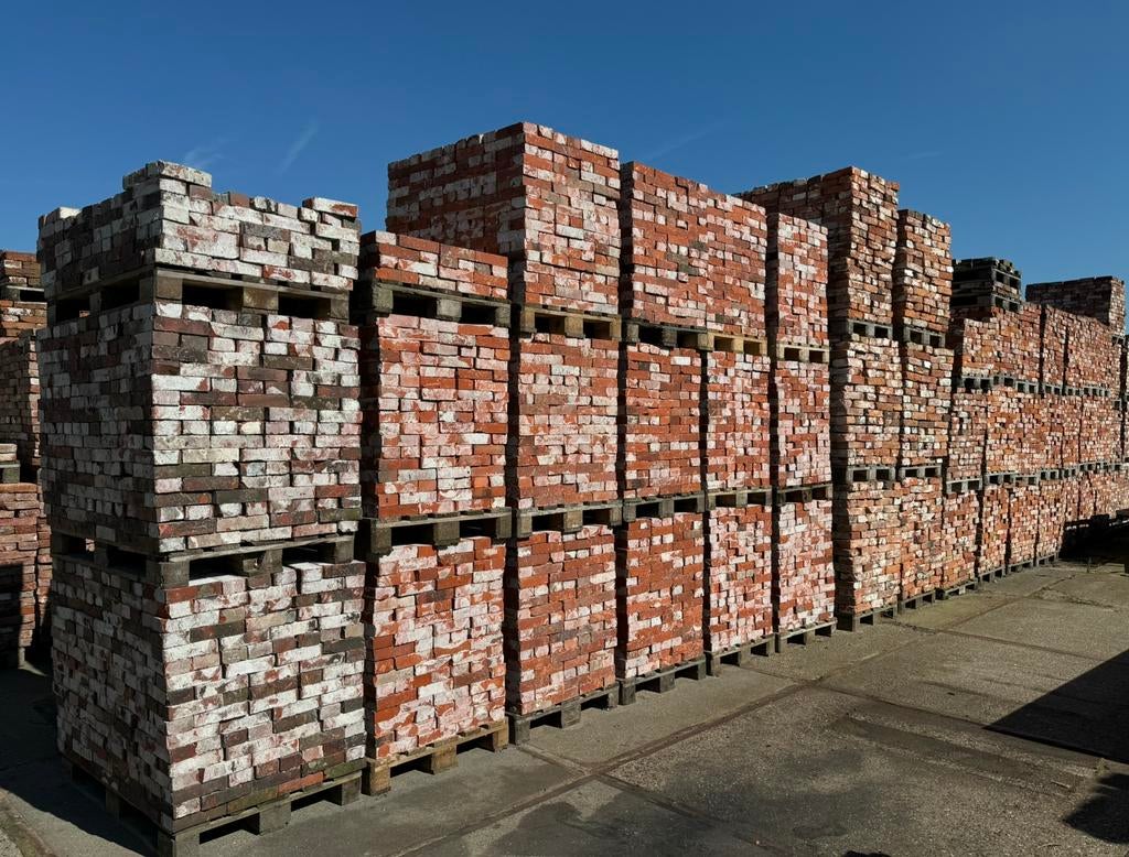 Groninger gladde steen verschillende partijen 100.000 stuks, Ophalen, Gebruikt, Bakstenen