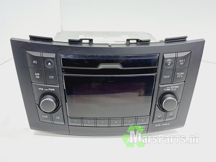 Radio CD Speler van een Suzuki Swift