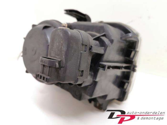 Koplamp rechts van een Renault Megane, Gebruikt, -, Renault, -