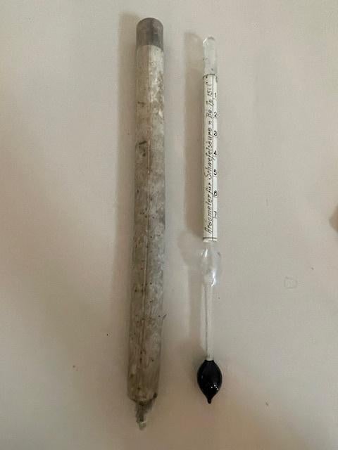 Antieke hydrometer / aerometer / Baume meter. In huls, Ophalen
