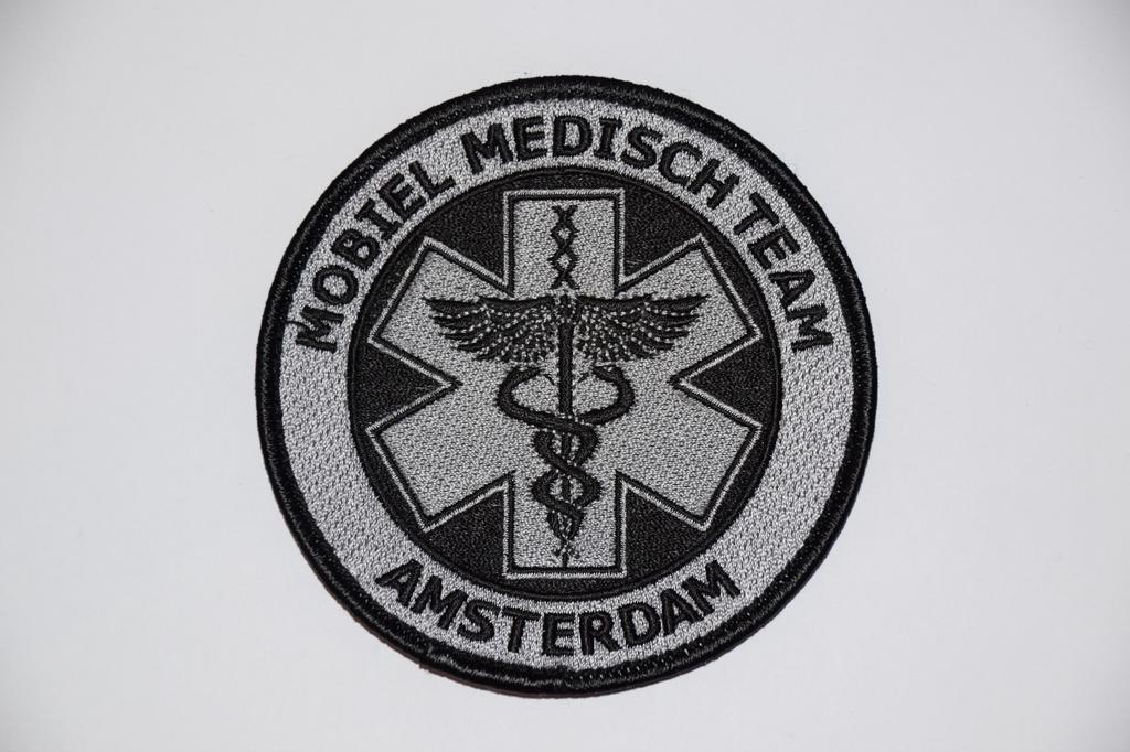 Gezocht / Lifeliner 1 Amsterdam Grijze Patch, Ophalen of Verzenden, Zo goed als nieuw, Patch, Badge of Embleem