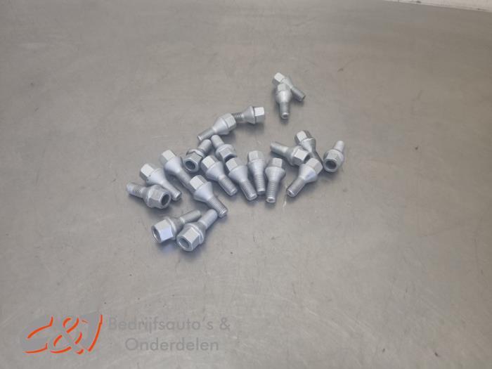 Wielbouten set van een Opel Combo, Gebruikt, -, -, Opel