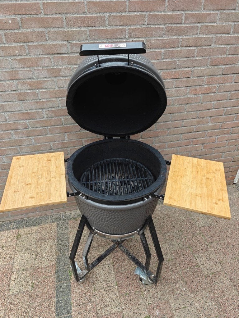 Grill Guru Medium | incl. veel accessoires en garantie, Tuin en Terras, Houtskoolbarbecues, Ophalen, Zo goed als nieuw, Grill Guru