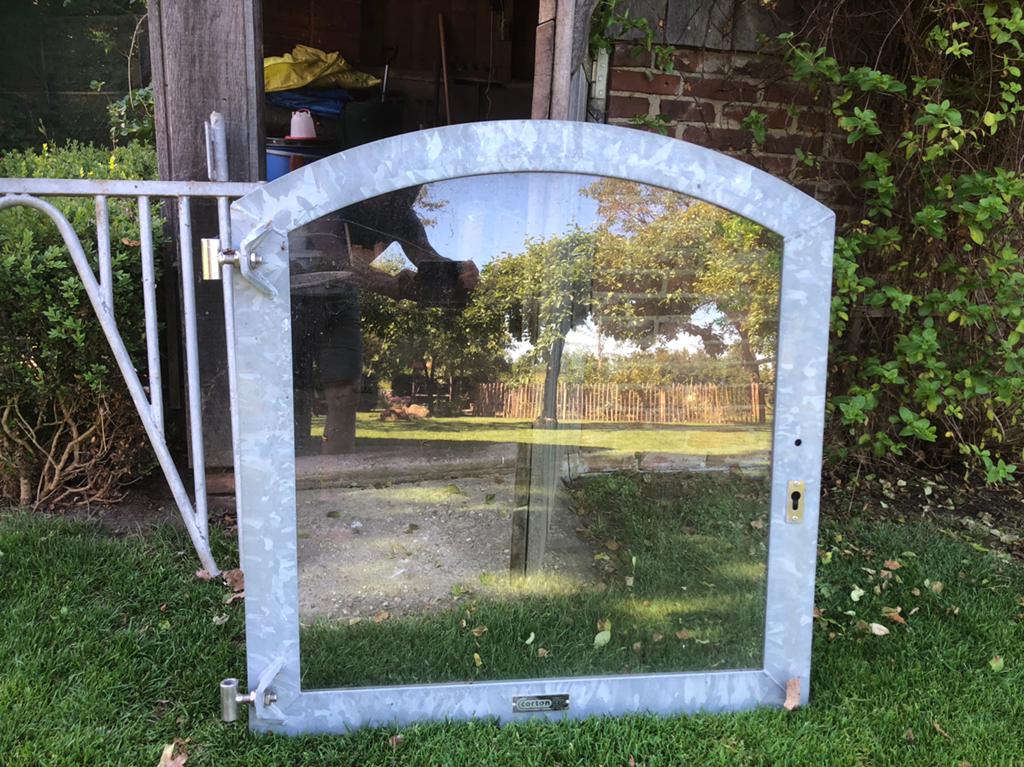 Corton stalraam met veiligheidsglas  breedte 97 x 90 cm, Dieren en Toebehoren