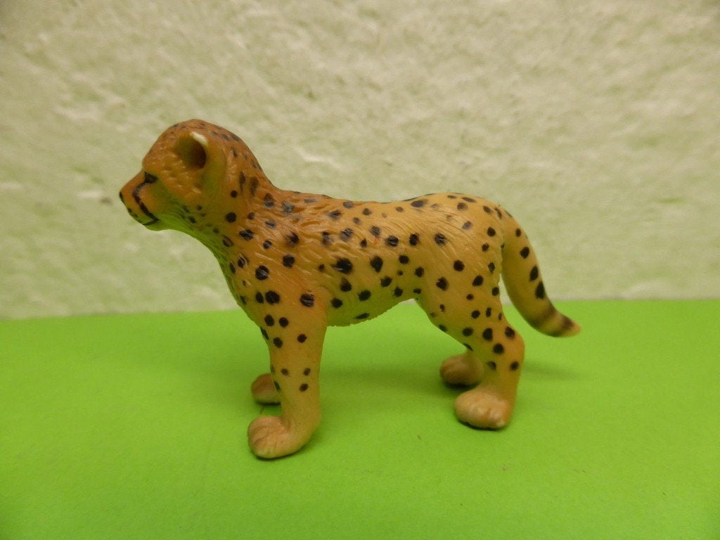 Schleich 14327 jachtluipaard jong, dierfiguur, Ophalen of Verzenden, Gebruikt, Wild dier, Beeldje of Figuurtje