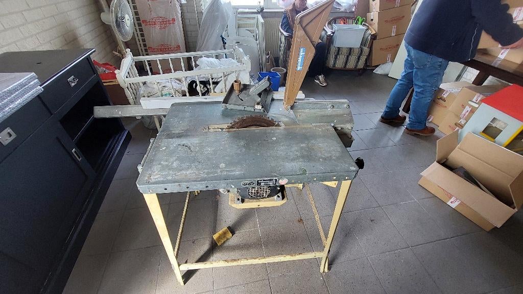 zaagtafel, Doe-het-zelf en Verbouw, Gereedschap | Zaagmachines, Ophalen, Gebruikt, Cirkelzaag, 1200 watt of meer