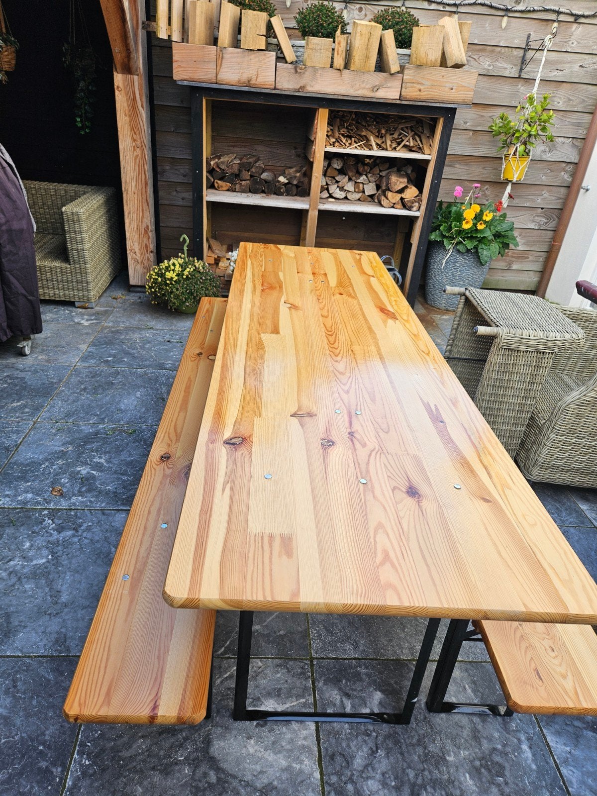 Nieuwe biertafel met 2 banken.  220 x 70 cm, Ophalen, Nieuw, Inklapbaar, Rechthoekig