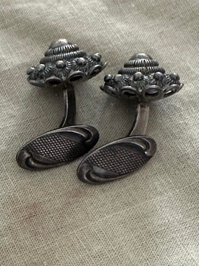Zeeuwse knop. Manchet knoop, Ophalen of Verzenden, Zo goed als nieuw, Zilver, Navelpiercing