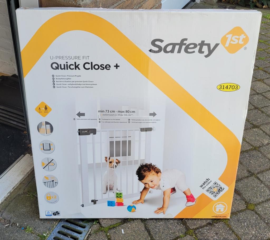 Safety 1st Quick Close+ U-Pressure Fit Traphekje, Kinderen en Baby's, Traphekjes, Ophalen, Nieuw, Klemhekje, Metaal of IJzer