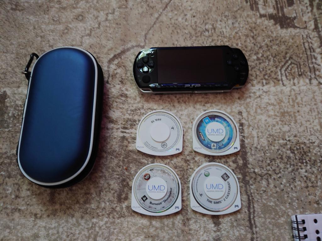 Psp met games, Met games, Zwart, Ophalen of Verzenden, Zo goed als nieuw