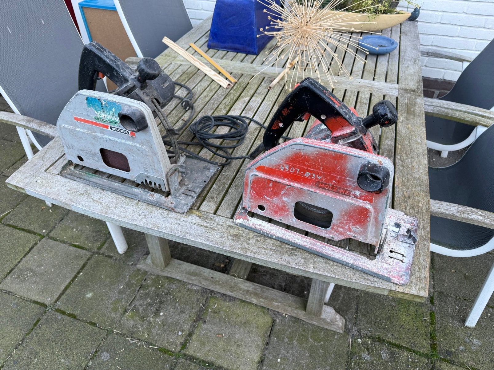 Holz-her en makita zagen, Doe-het-zelf en Verbouw, Gereedschap | Zaagmachines, Ophalen of Verzenden, Zo goed als nieuw, 1200 watt of meer