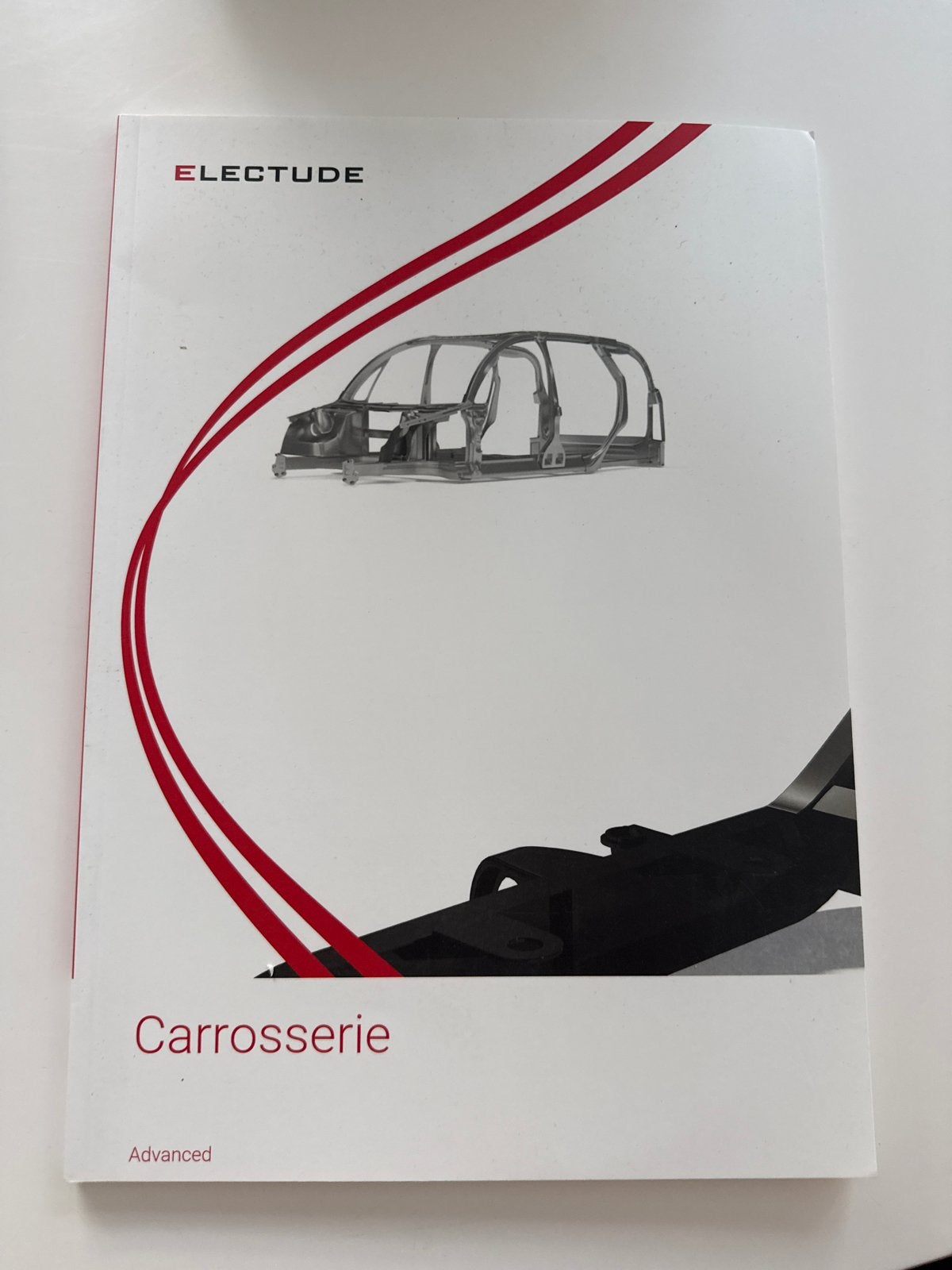 Electude Classroom: Carrosserie Advanced leerboek, Ophalen of Verzenden, Beta, Nieuw, MBO