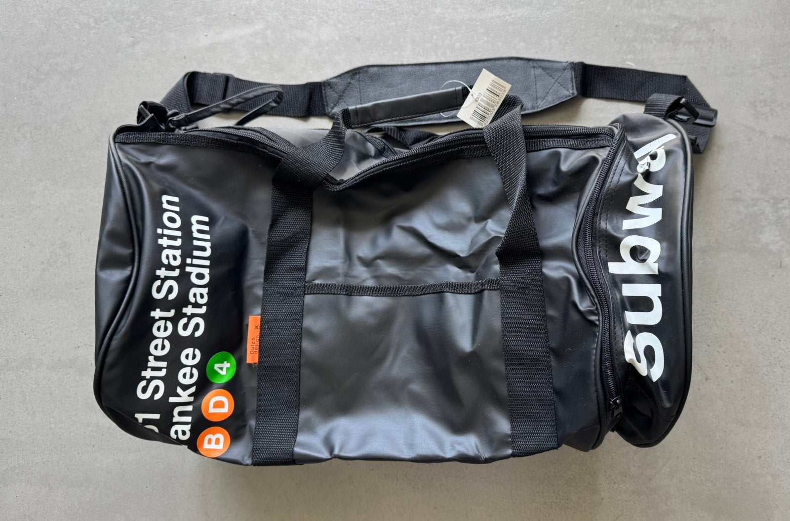 Sport/reistas zwart gecoat met print 54x30 cm nieuw, Ophalen of Verzenden, Nieuw, Unisex volwassen
