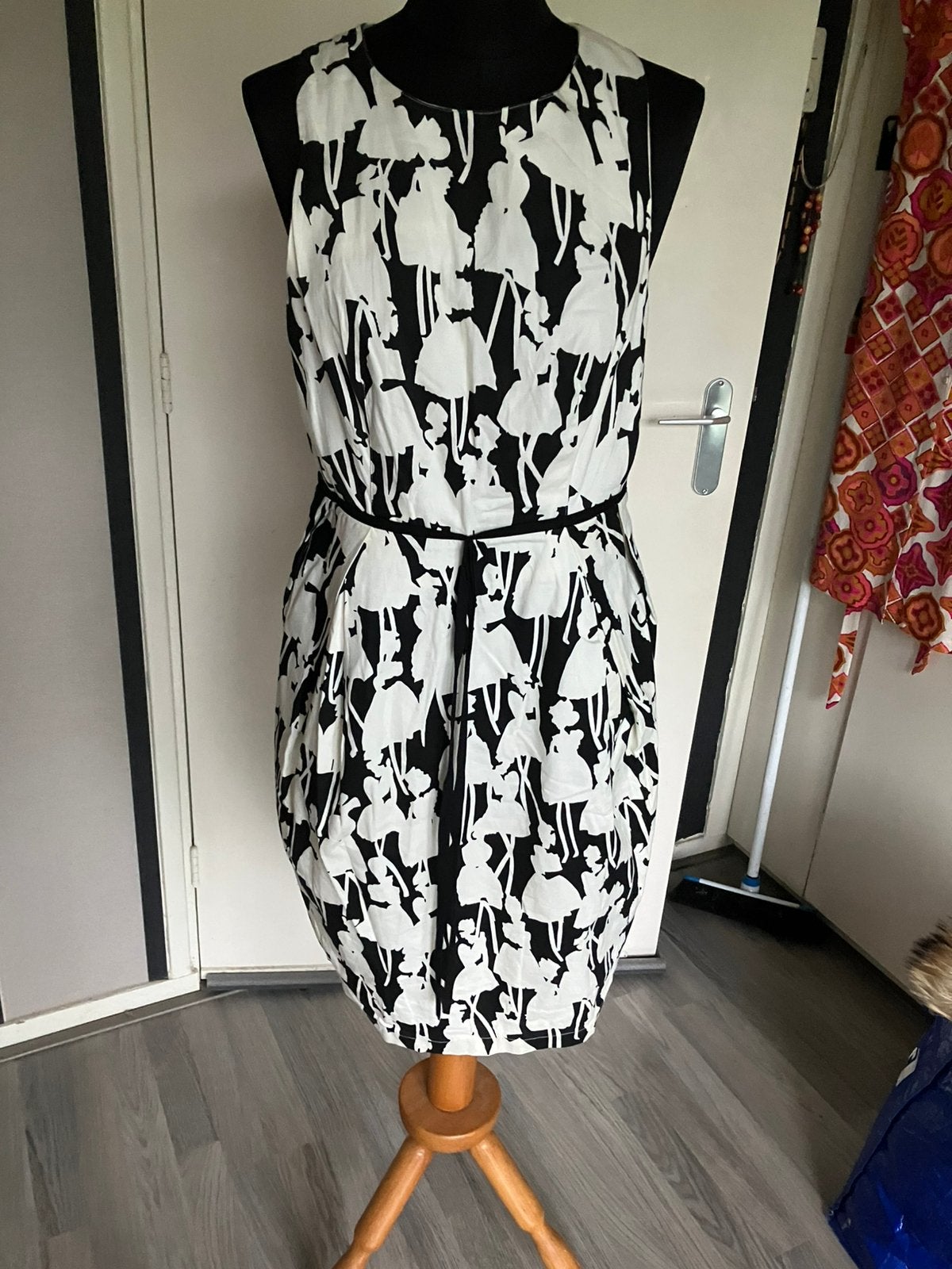 Prachtige jurk van Orla Kiely maat 40 duur merk, Ophalen of Verzenden, Zo goed als nieuw, Maat 38/40 (M), Overige kleuren