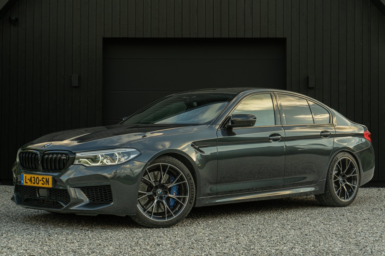 BMW 5-Serie M5 627pk Xdrive 2020 Laser Carbon H&K 360 ACC, Auto's, BMW, Automaat, 2000 kg, 4395 cc, Leder