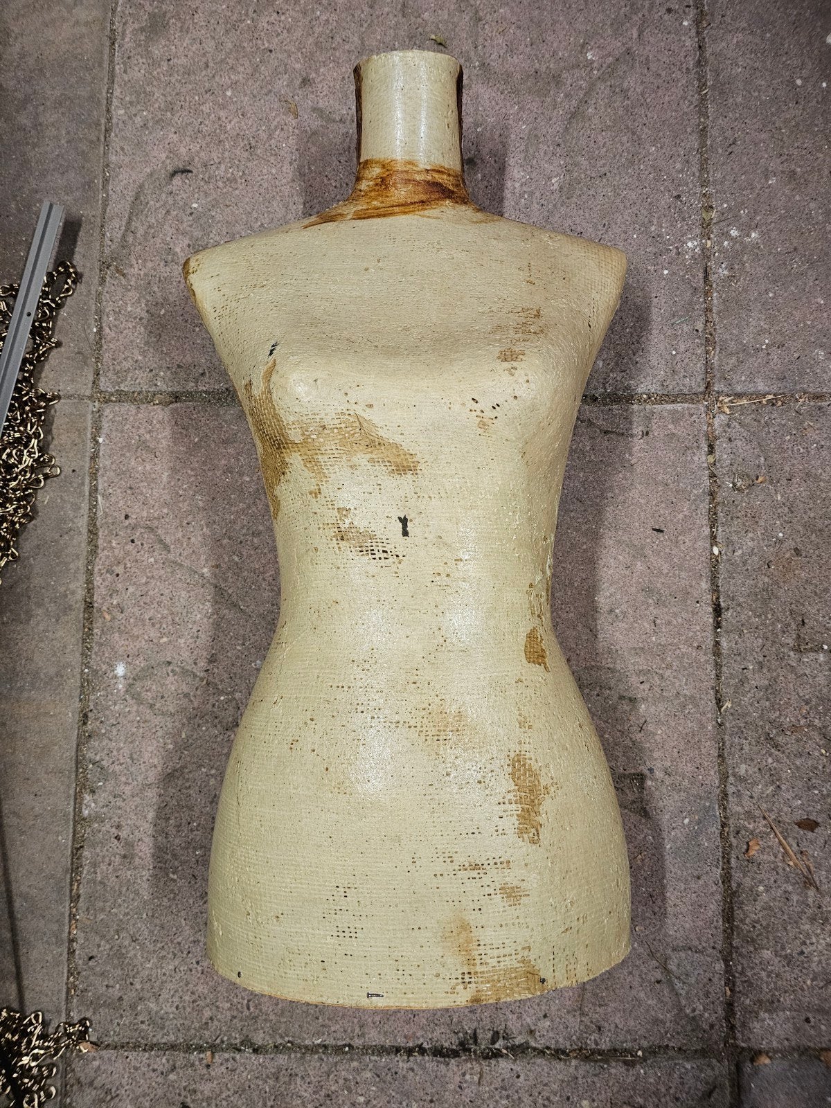 Vintage paspop met voet, Ophalen