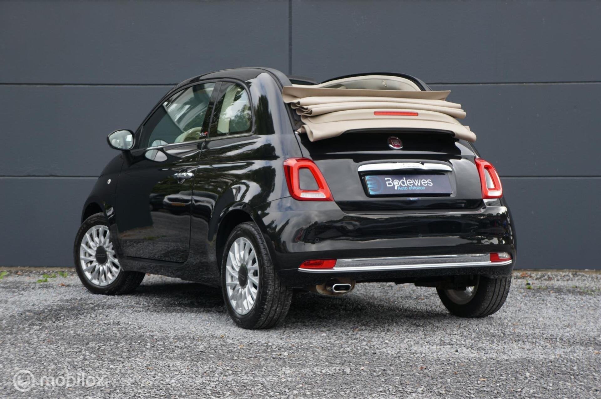 Fiat 500c 1.2 Cabrio Automaat Clima Bluetooth Navi Netjes!, Gebruikt, 4 cilinders, Leder en Stof, Zwart