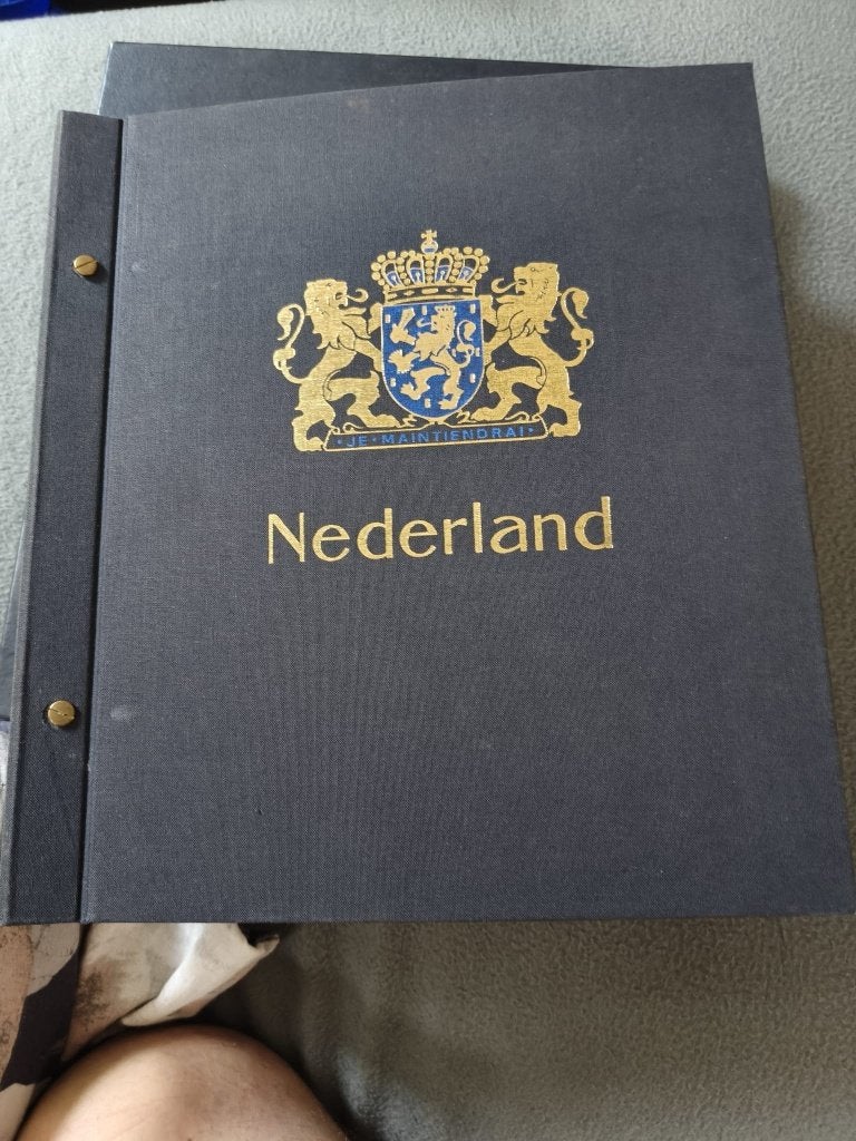 Postzegel Verzameling Nederland en zo verder, Ophalen of Verzenden, Nederland