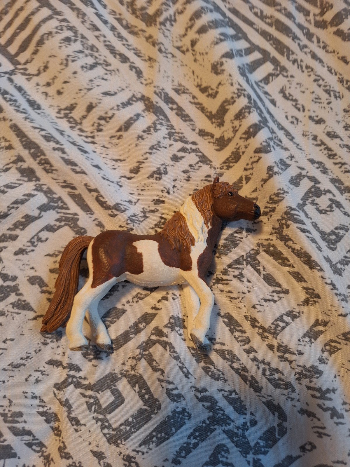 Schleich paard uit 2015 - Bruin met witte vlekken, Ophalen, Gebruikt