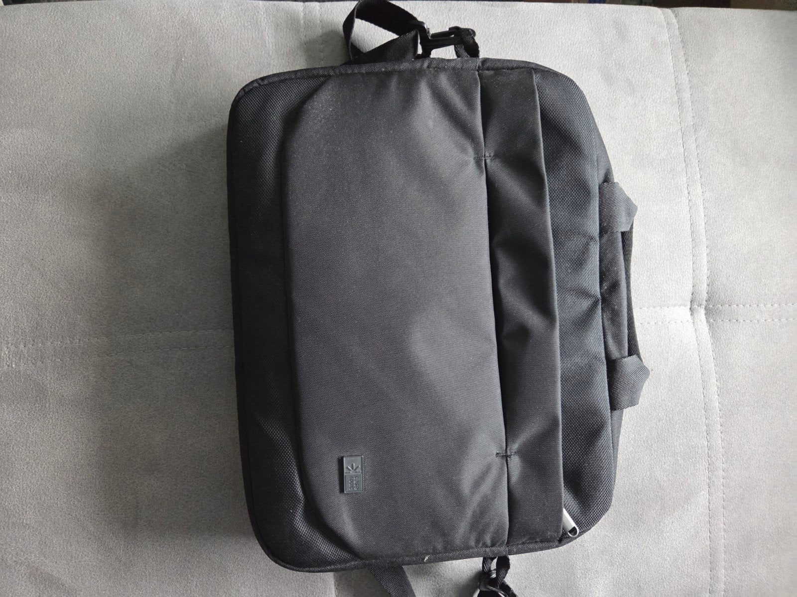 Zwarte Case Logic laptoptass, Computers en Software, Laptoptassen, Zo goed als nieuw, Laptophoes, 15 inch, Case Logic, Gevoerd laptopvak