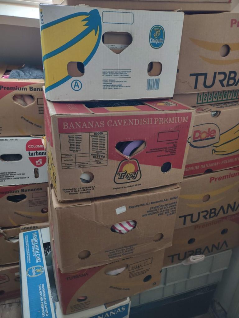 16 dozen en kraten rommelmarkt spullen, Diversen, Ophalen of Verzenden, Nieuw