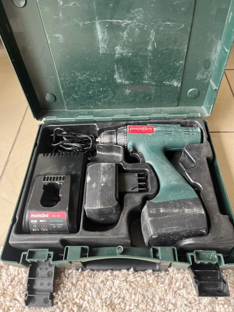 Metabo BZ 9.6 SP Boor- en Schroefmachine met lader, Doe-het-zelf en Verbouw, Ophalen of Verzenden, Gebruikt, Minder dan 400 watt