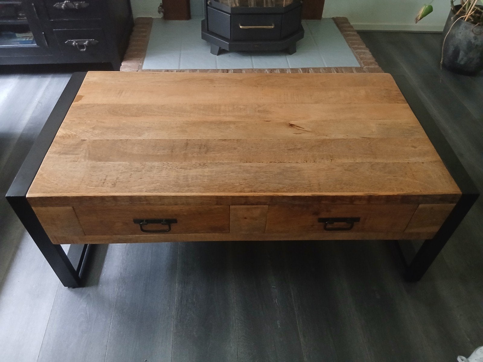Industriële salontafel mangohout met lades - 120x60x46cm, 100 tot 150 cm, 50 tot 100 cm, Zo goed als nieuw, Industrieel