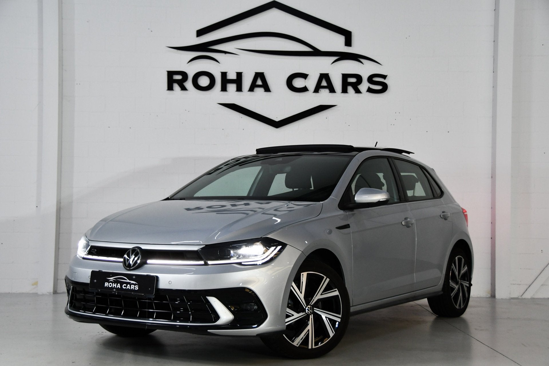 Volkswagen Polo 1.0 TSI R-Line, Full-options, Pano, Camera, Stof, Gebruikt, Zwart, 95 pk