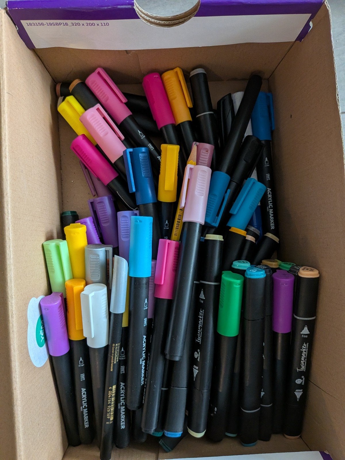 Diverse acrylmarkers en twinmarkers, Hobby en Vrije tijd, Ophalen, Gebruikt, Potlood of Stift