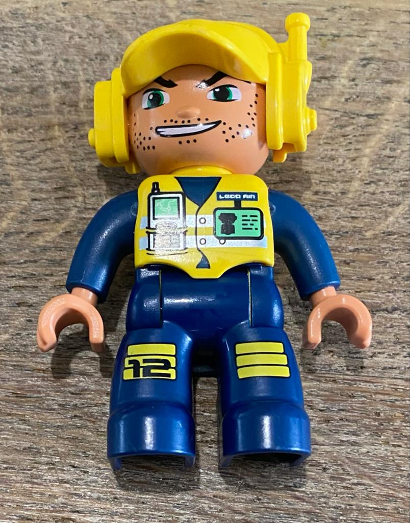 LEGO Duplo Luchthaven Medewerker Figuur (2005/2006), Gebruikt, Overige thema's, Ophalen of Verzenden, Minifiguur