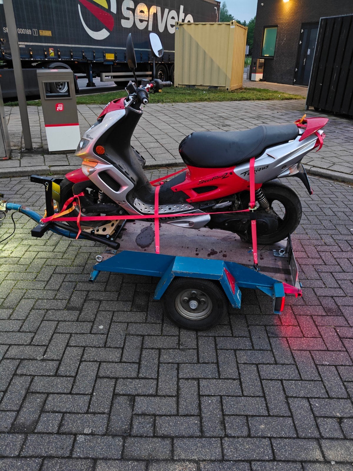 aanhanger aanhangwagen voor scooter/brommer/fietsen, Auto diversen, Ophalen