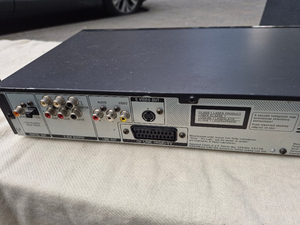 Foto 8 van Sony DVP-NS705V dvd-speler, zwart.