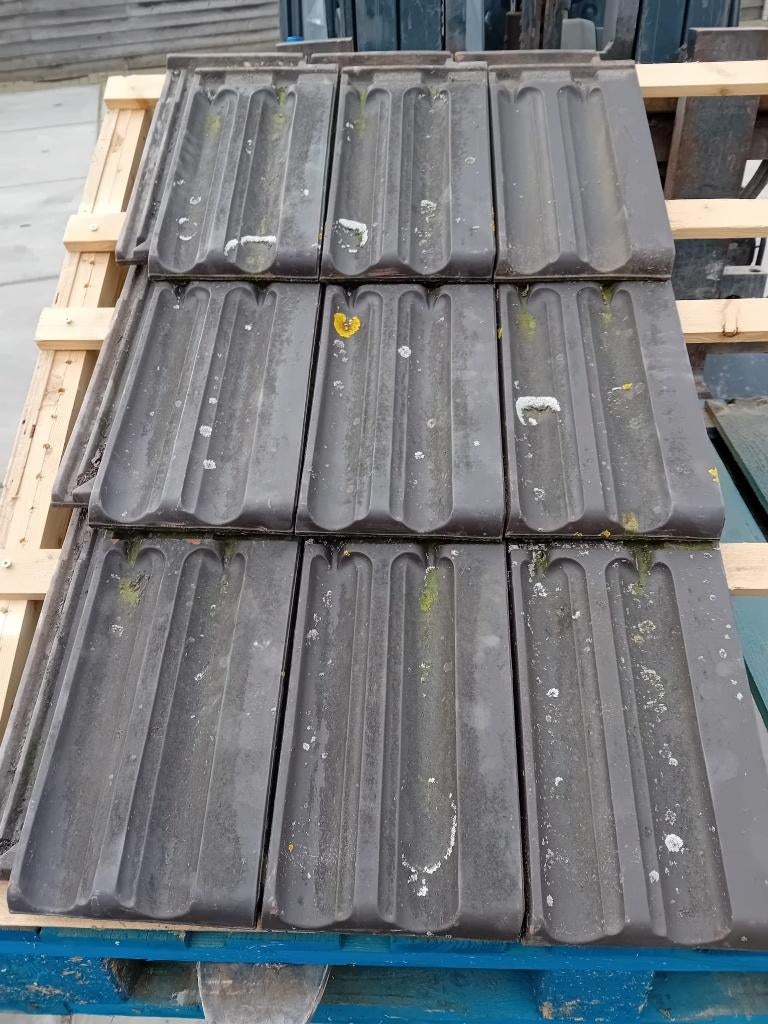 Partij Mulden dakpannen Engobe, ca. 6600 stuks