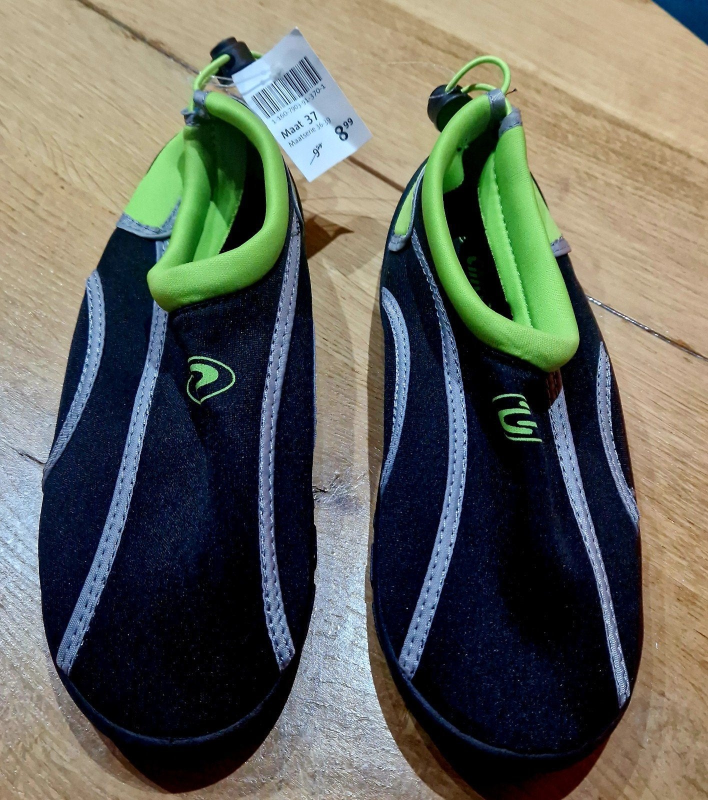 NIEUWE Waterschoenen - Surfschoenen maat 37, Kind, Zeil- of Surfschoenen, Chicane, Nieuw